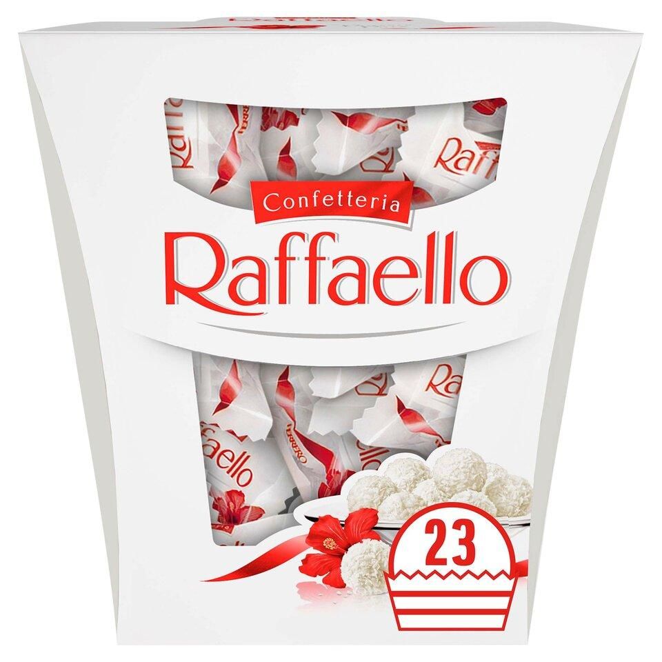 Ferrero_Raffaello_Coconut_&_Almond_Pralines_230G_230g_℮.jpeg
