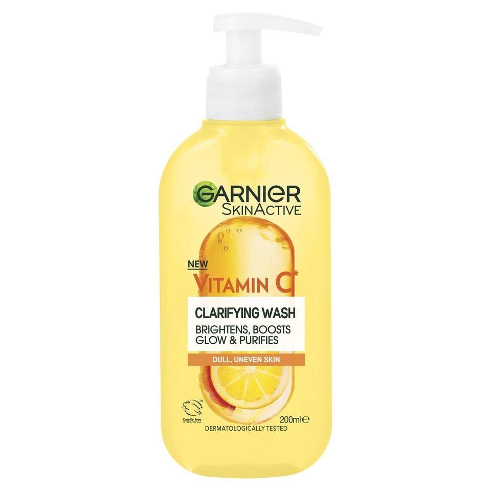 Garnier_Skinactive_Vitamin_C_Clarifying_Wash_200ml_.jpeg
